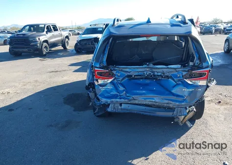 2021 Subaru Forester Premium z USA, uszkodzony, nr VIN JF2SKAJCXMH518174